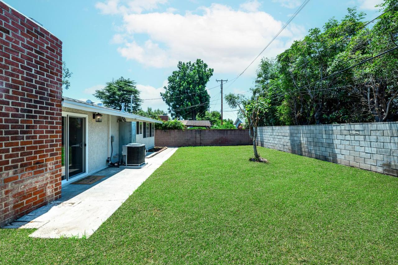 Cozy 4 Bedroom Near to Disney, Arcade and Games! - B&B