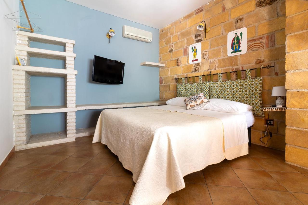 Camera Matrimoniale con Letto Supplementare