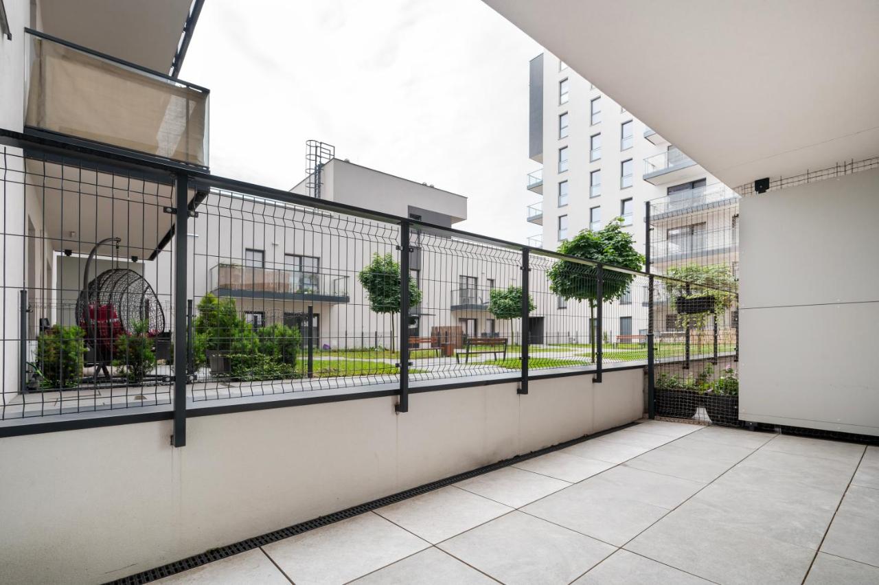 Manufaktura Residence - Apartamenty Industrial z Parkingiem i Dwoma Łazienkami - Chambres d’hôtes