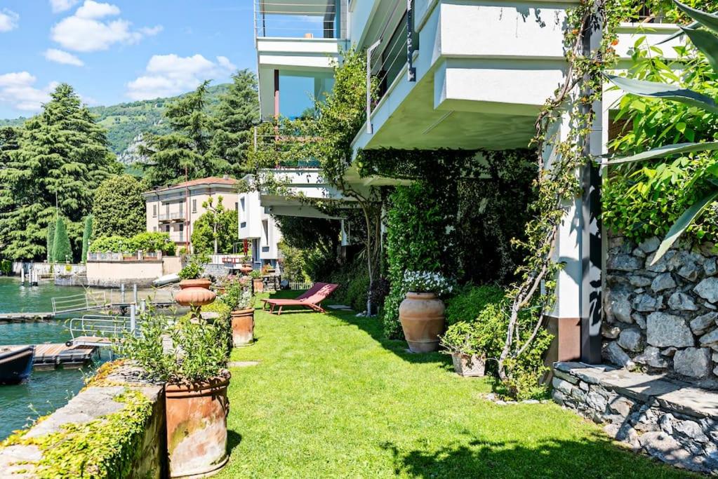 Villa Vignola on Lake Como - B&B Lenno