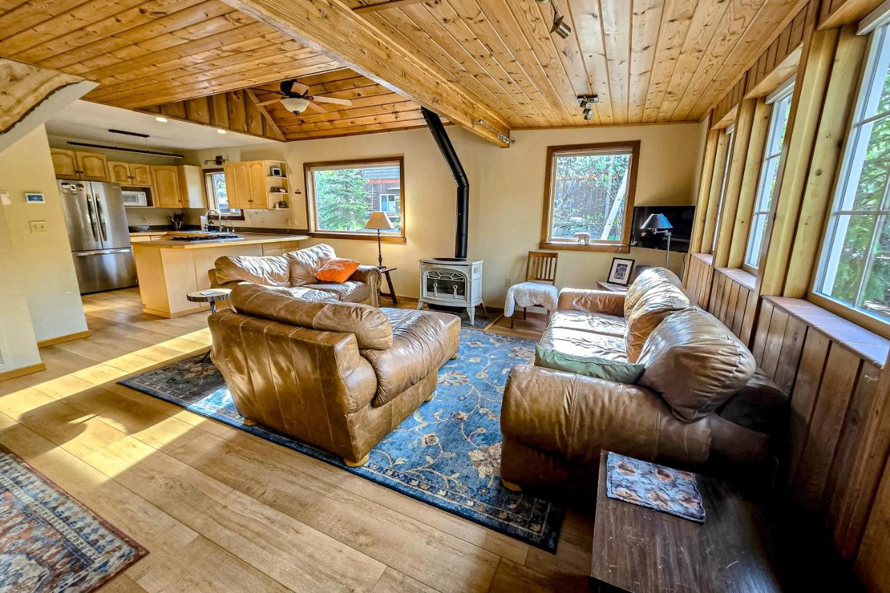 Alpine Serenity Cabin - B&B Girdwood