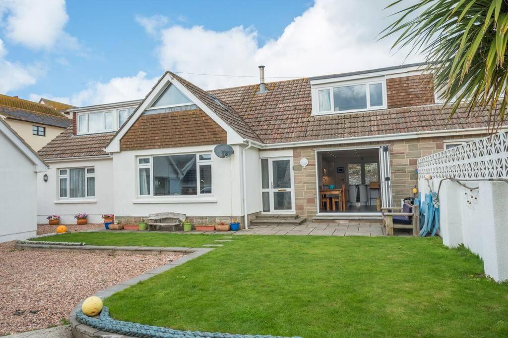 Beach Breaks - B&B Woolacombe