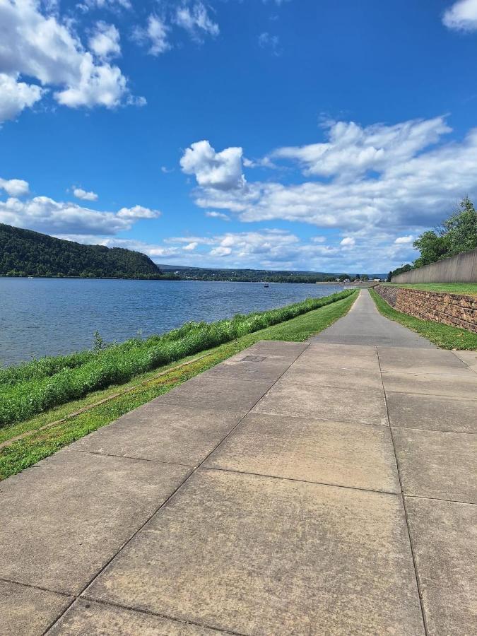 Sunny Home - Ferienwohnung Sunbury