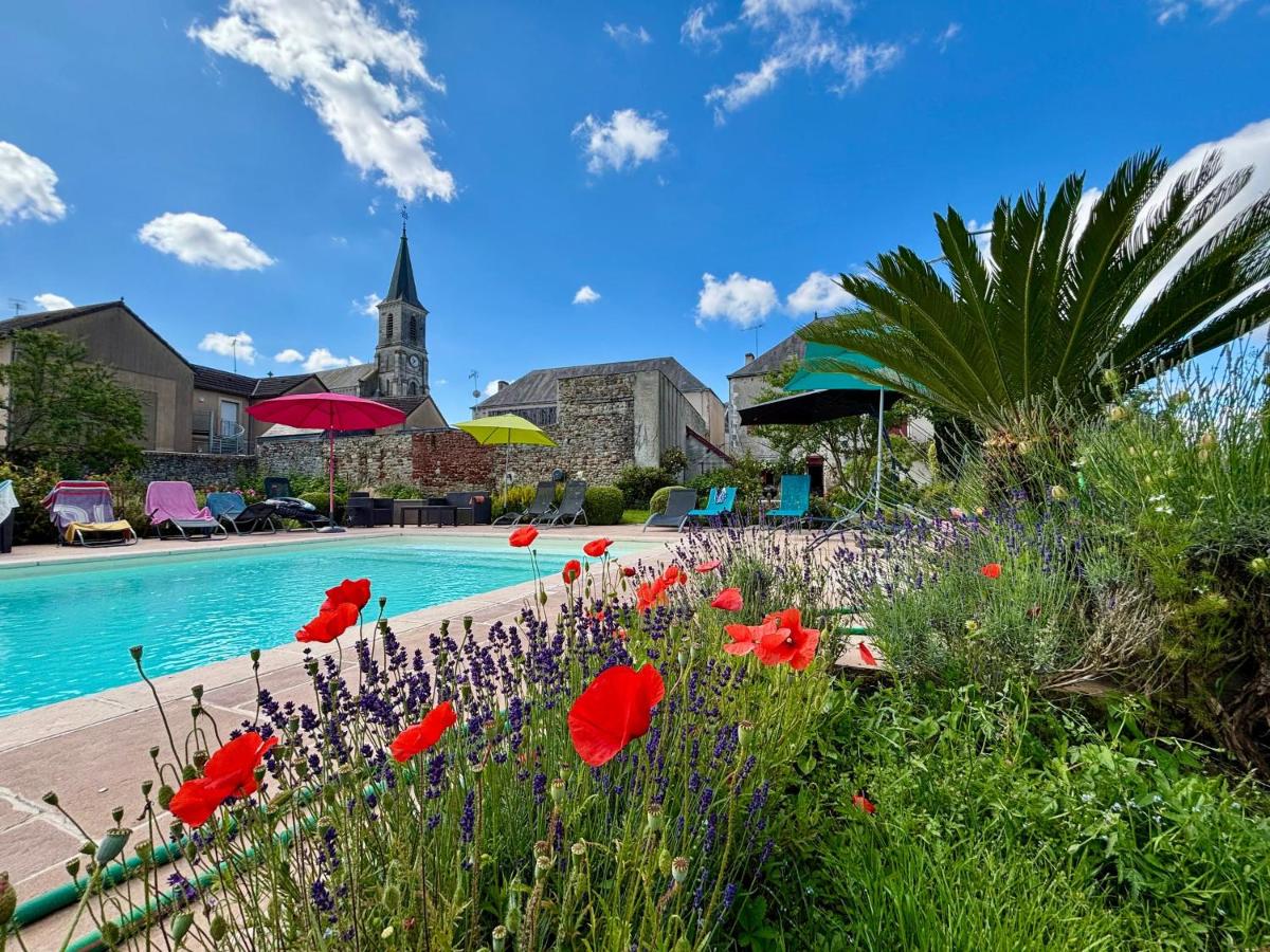 Gîtes Rénovés avec Piscine au Cœur de la Brenne – Proche Sites Naturels et Historiques - FR-1-591-327 - B&B