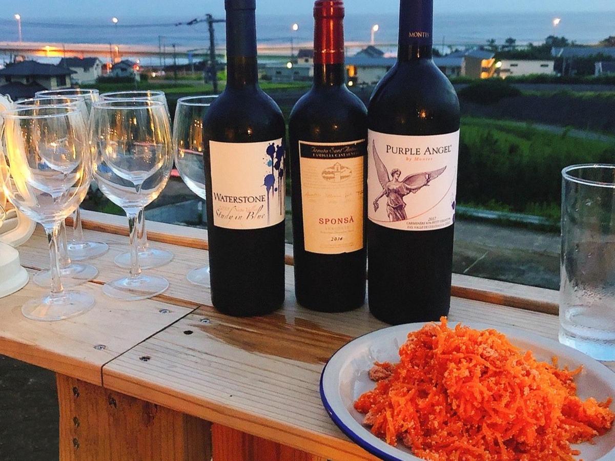 and SEA The Terrace 海を感じながら料理を楽しみ開放的なTerraceで過ごす - B&B