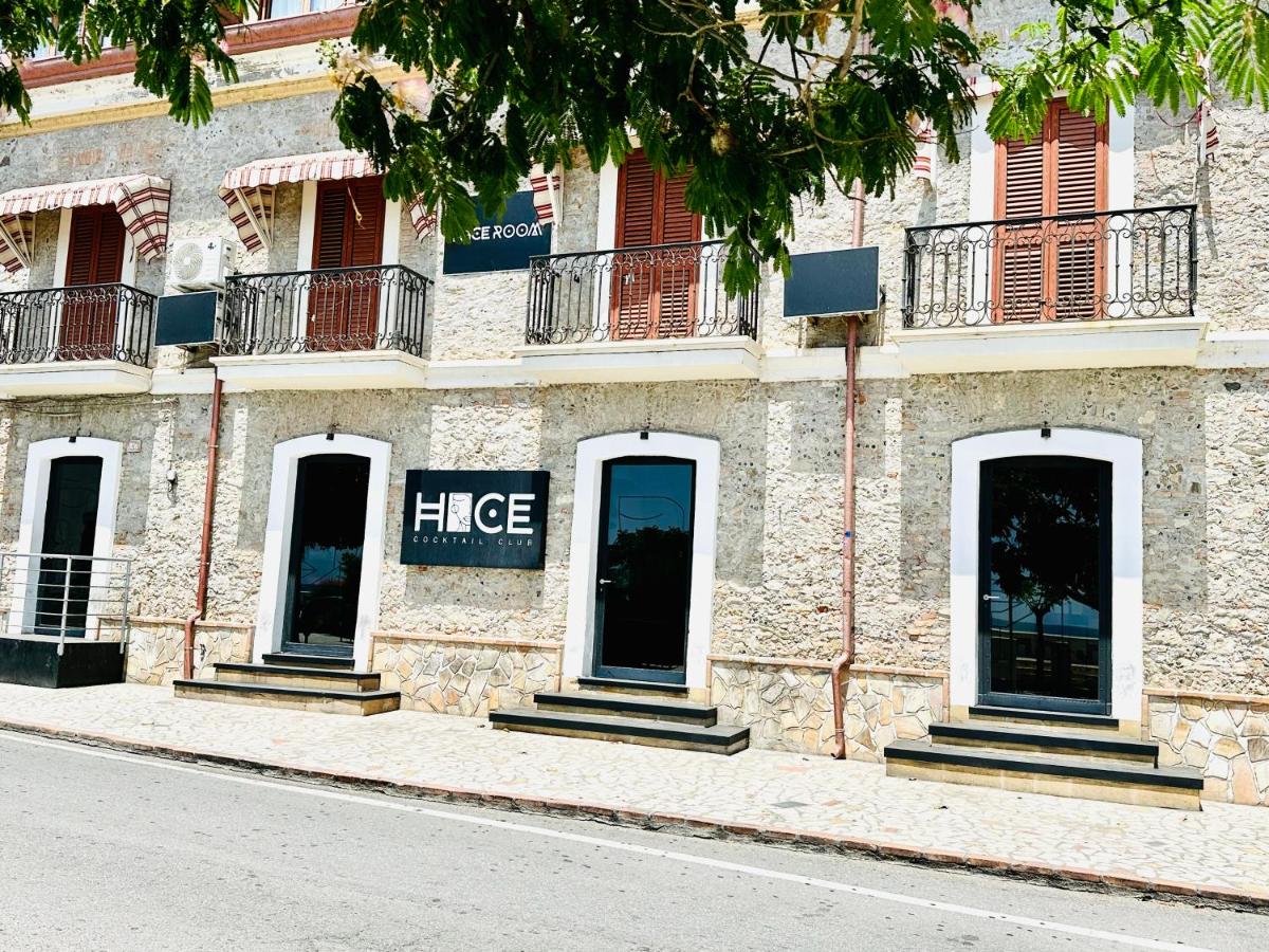 Hice Room Lungomare Fronte Mare - B&B