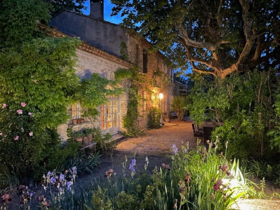 Le Mas Carradou , Mas de Prestige en campagne - B&B Monteux