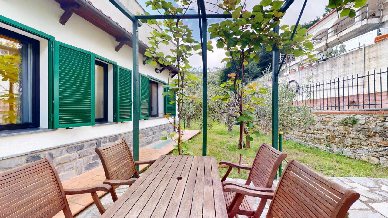 Il Rosso e il Verde - By Ligooria - Bed and Breakfast Tovo San Giacomo