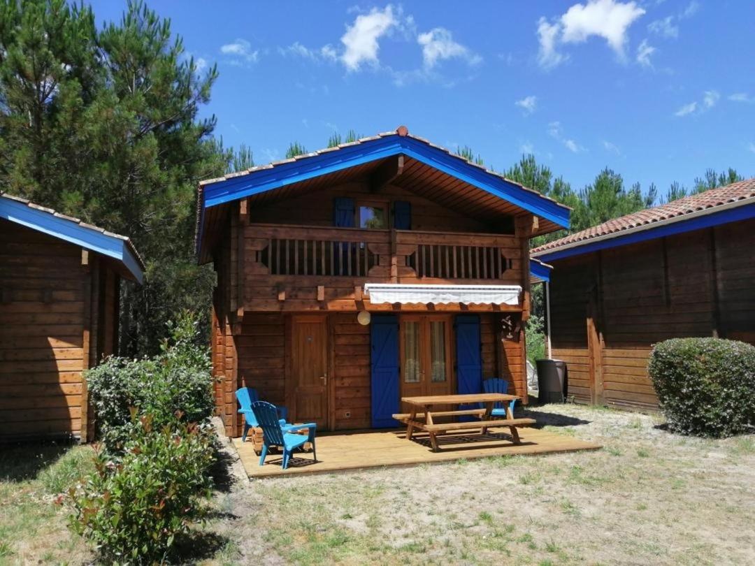 CHALET 5p tout confort bias mimizan dans village vacances - B&B