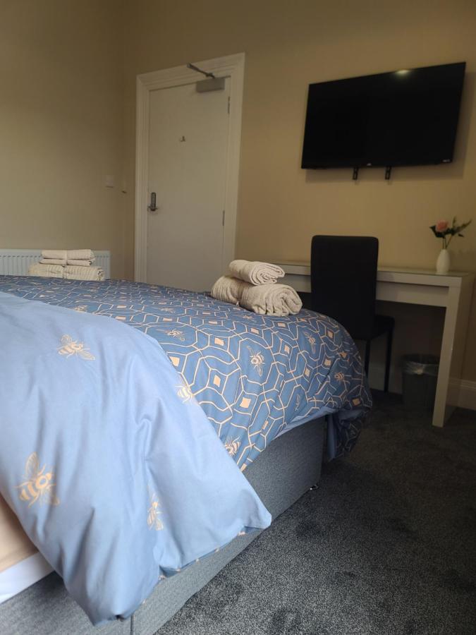 Double Room with Shared Bathroom