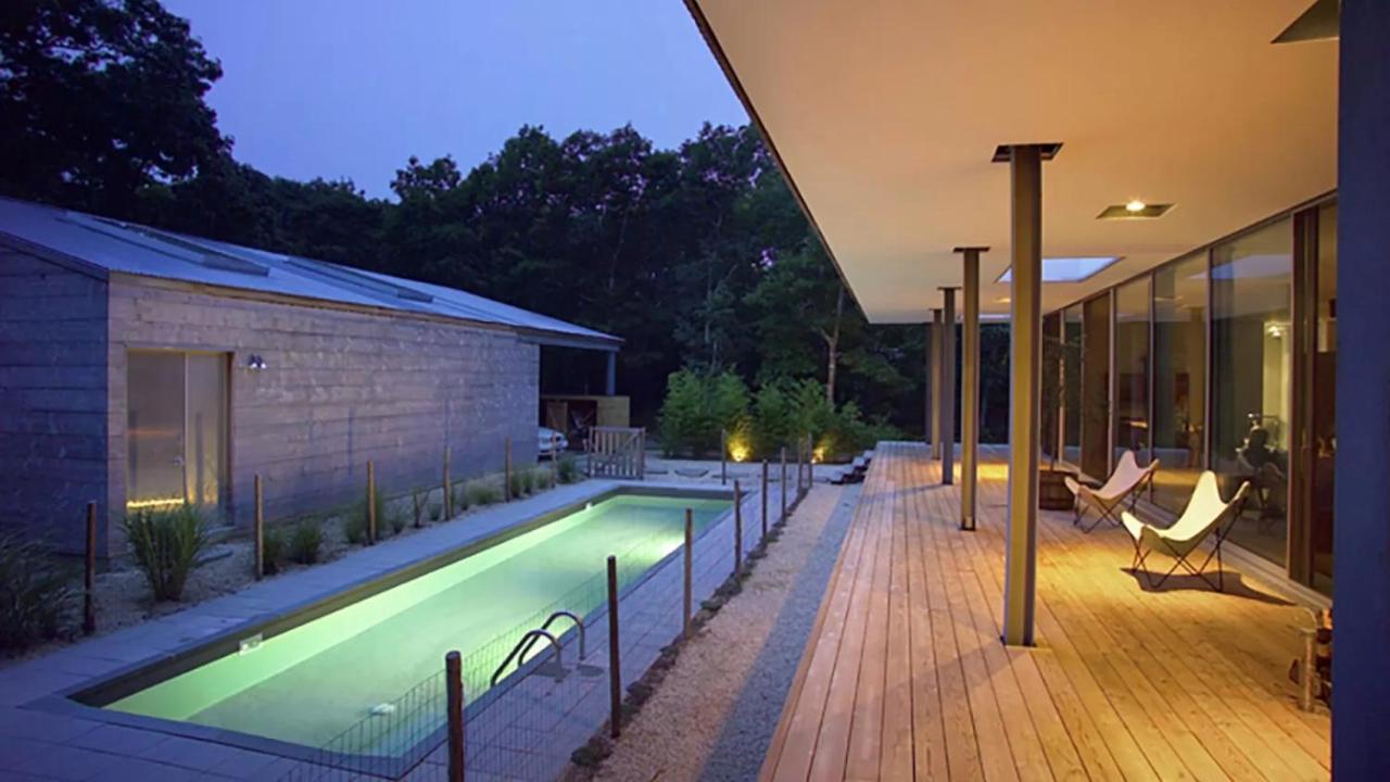 Villa Spectrum Luxury Villa with Pool & Outdoor Shower in East Hampton - Chambres d’hôtes Springs