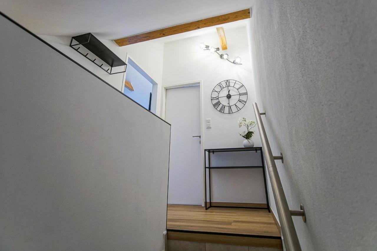 AusZeit Steiraland 5 mit überdachter Terrasse, privaten Garten und Parkplatz - Bed and Breakfast Judendorf