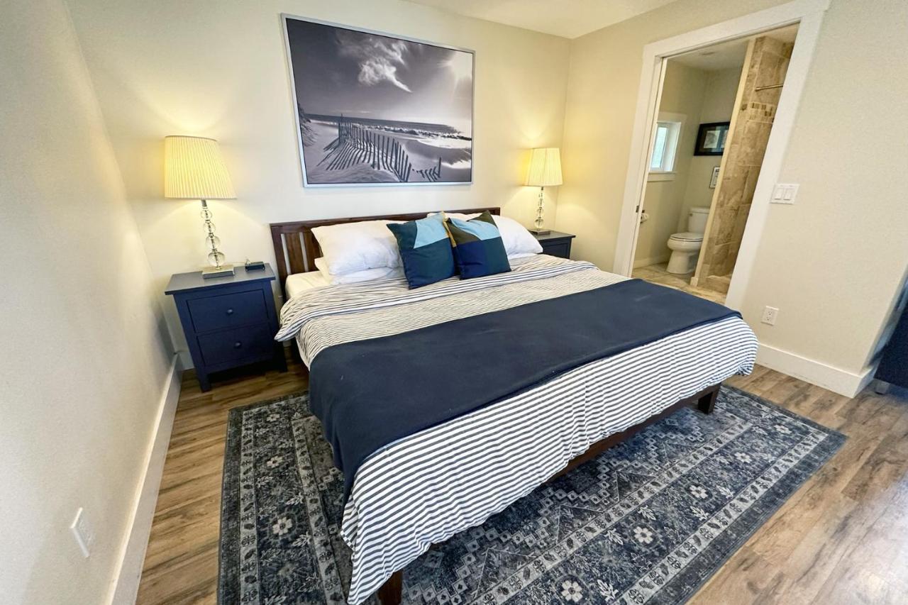 Ocean Front, Cottage at Oregon House, Stairs to the Beach! - B&B Searose Beach