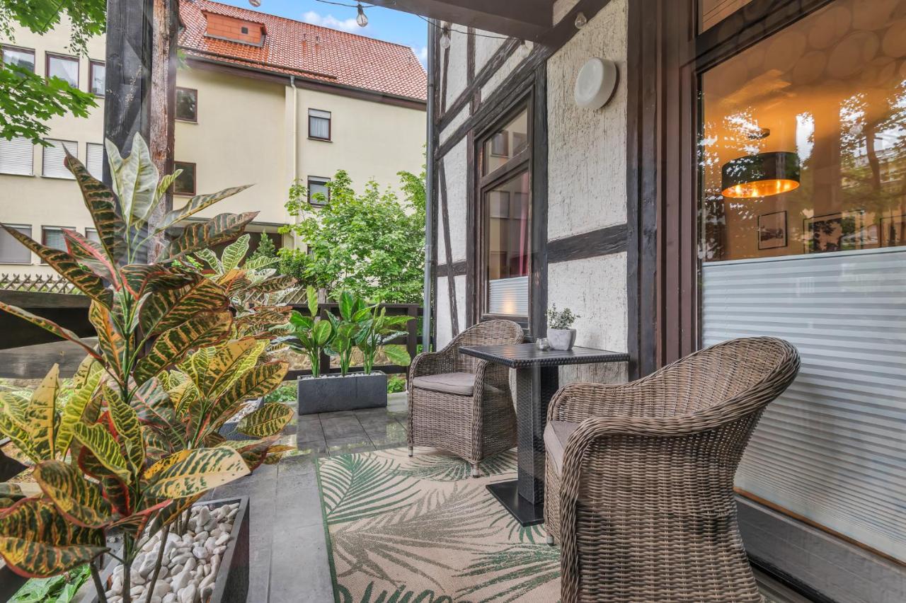 HIRSCH Stadt Apartment 1 - Terrasse mit Flussblick - Parkplatz - Chambres d’hôtes Bad Harzburg