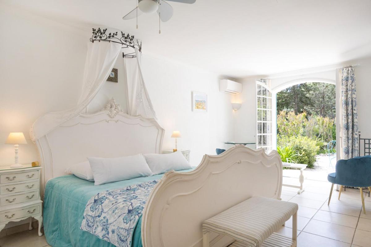 Deluxe Double Room with Shower
