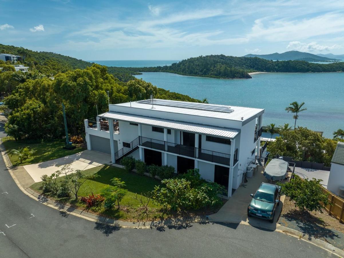 Panorama at Shute Harbour - B&B