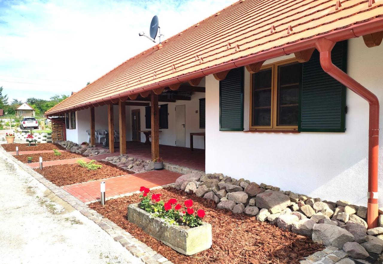 Villa Agardy 2 - Ferienwohnung Balatonkenese
