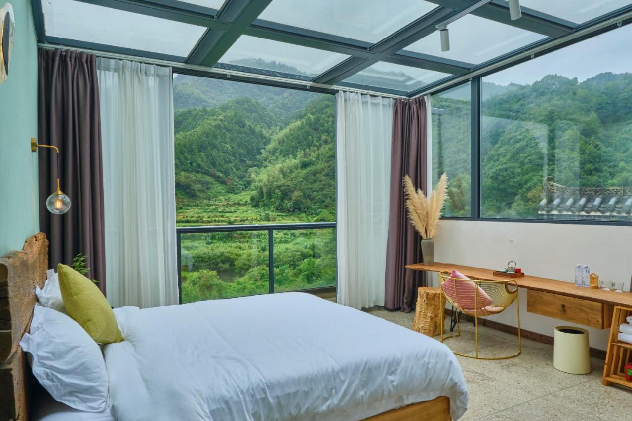 Kamer met Kingsize Bed en Balkon