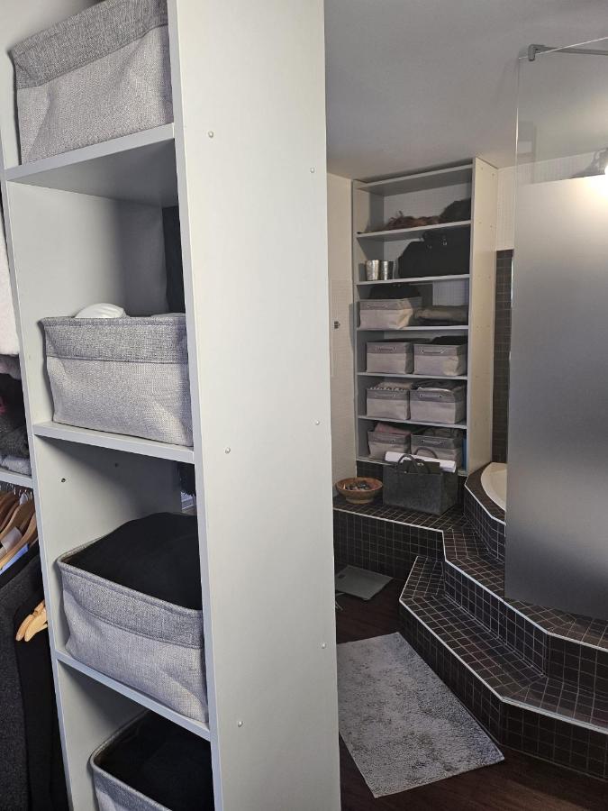 Appartement met 1 Slaapkamer met Balkon en Uitzicht op het Water