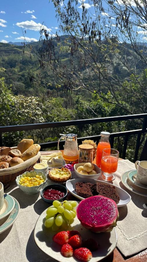 Monte Mauá Chalés - B&B Visconde de Mauá