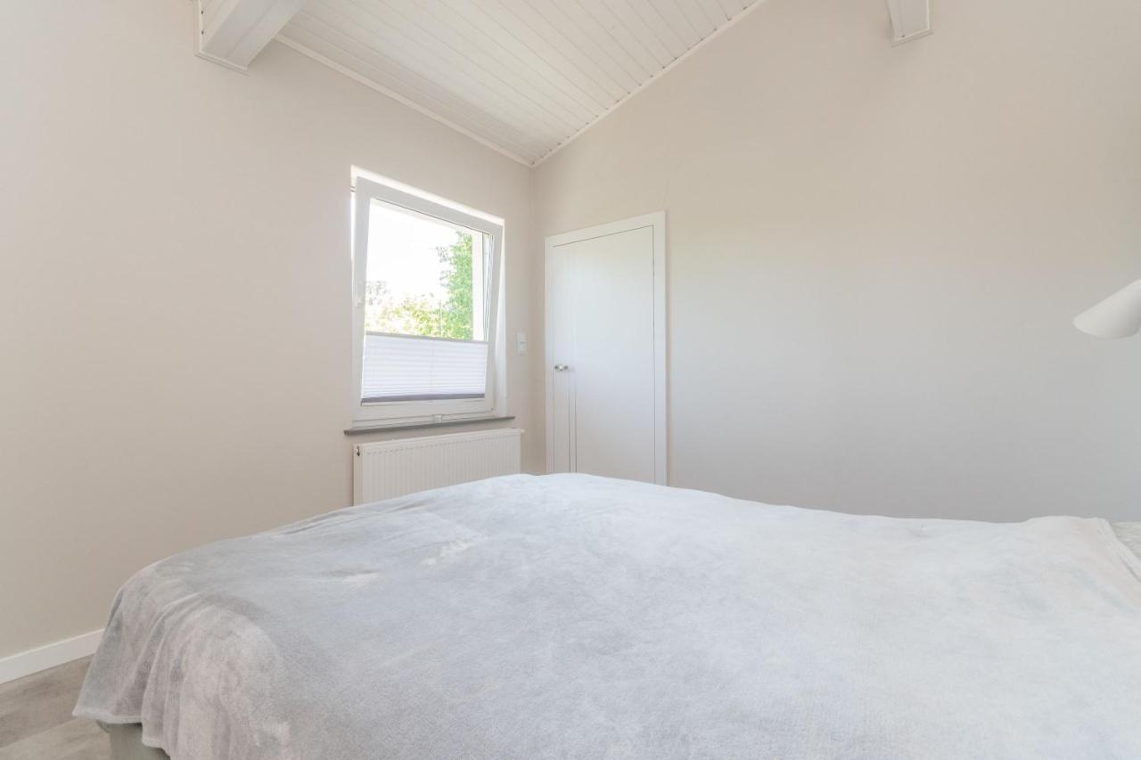 One-Bedroom Apartment with Balcony