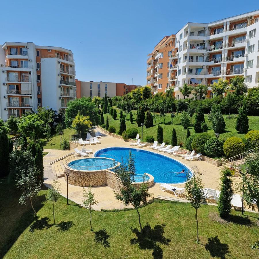 Studio with Terrace