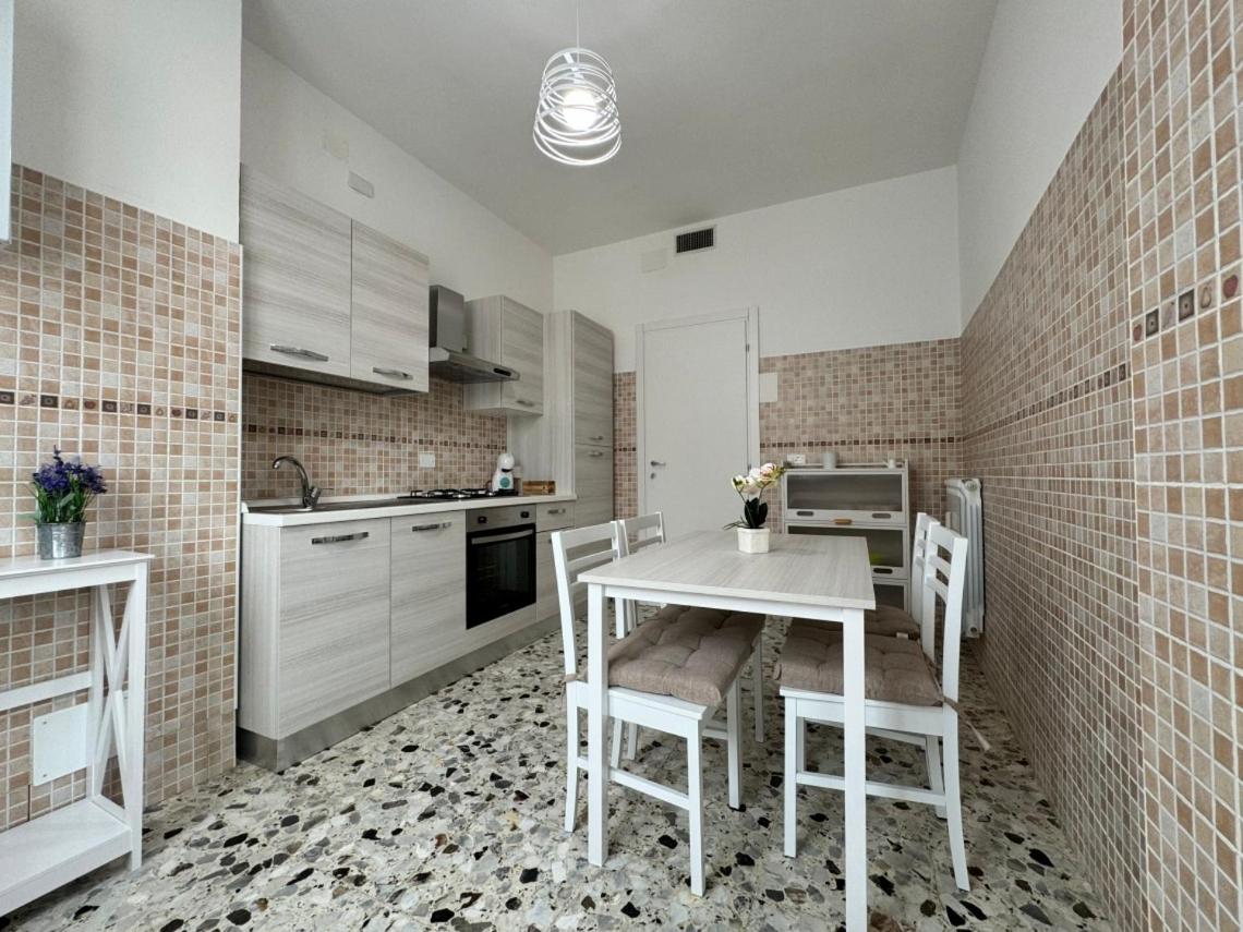 Nirvana House Sole e mare - B&B Pietra Ligure