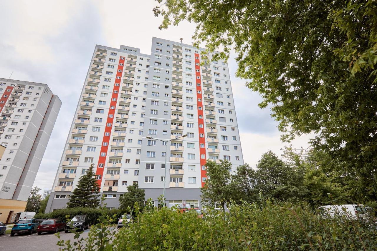 Osiedle Orła Białego Apartment by BookingHost - B&B Poznań