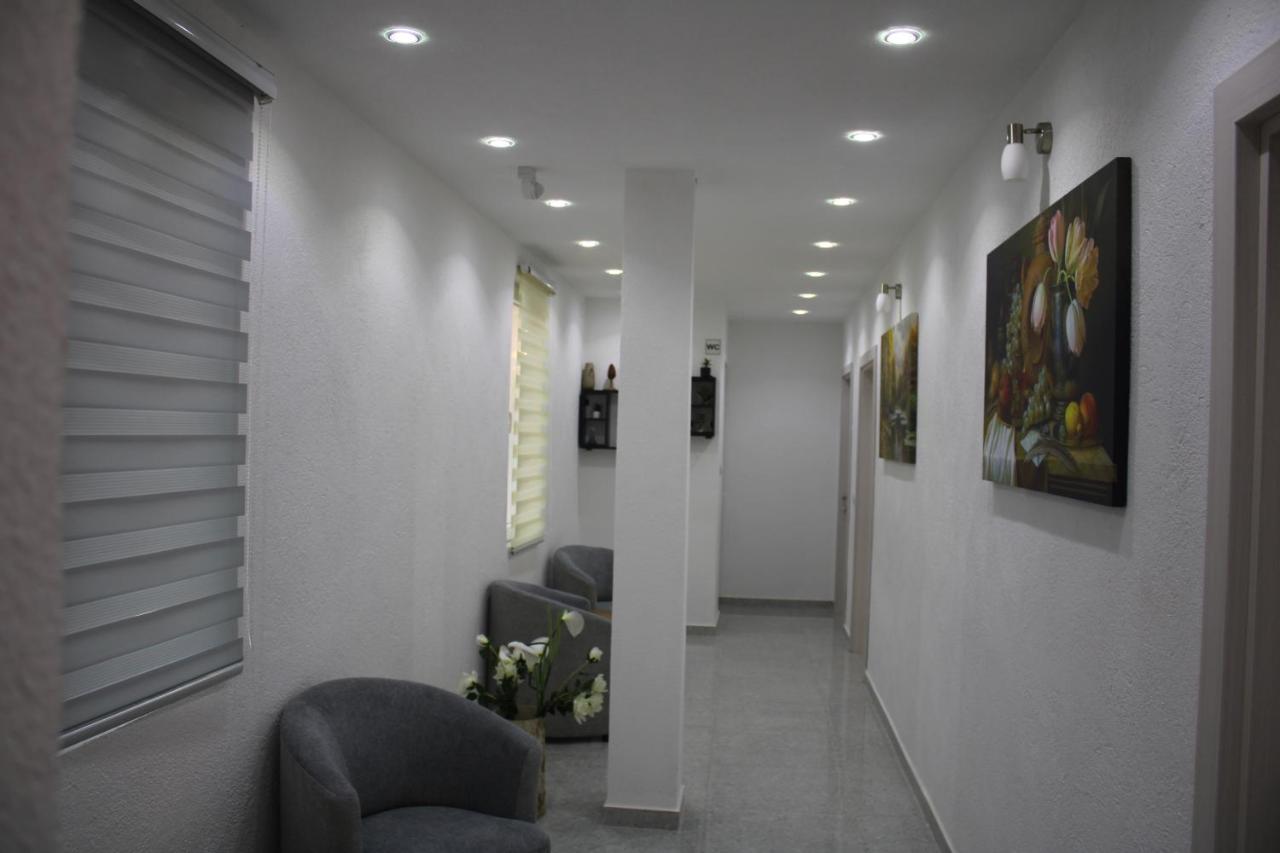 Chorev Apartments - Bed and Breakfast