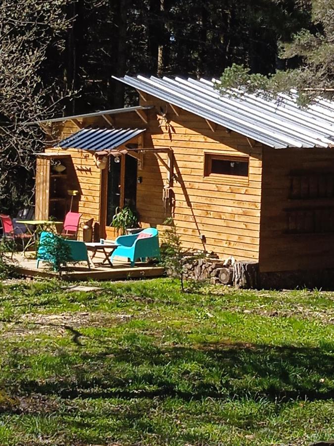 Chalet libellule Domaine de la Mamounette - B&B