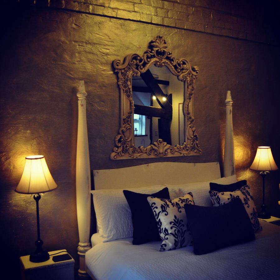 Deluxe Double Room with Bath