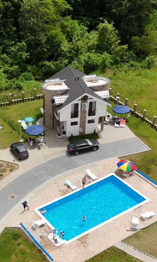 Crown TiM Villa - B&B Vrnjačka Banja
