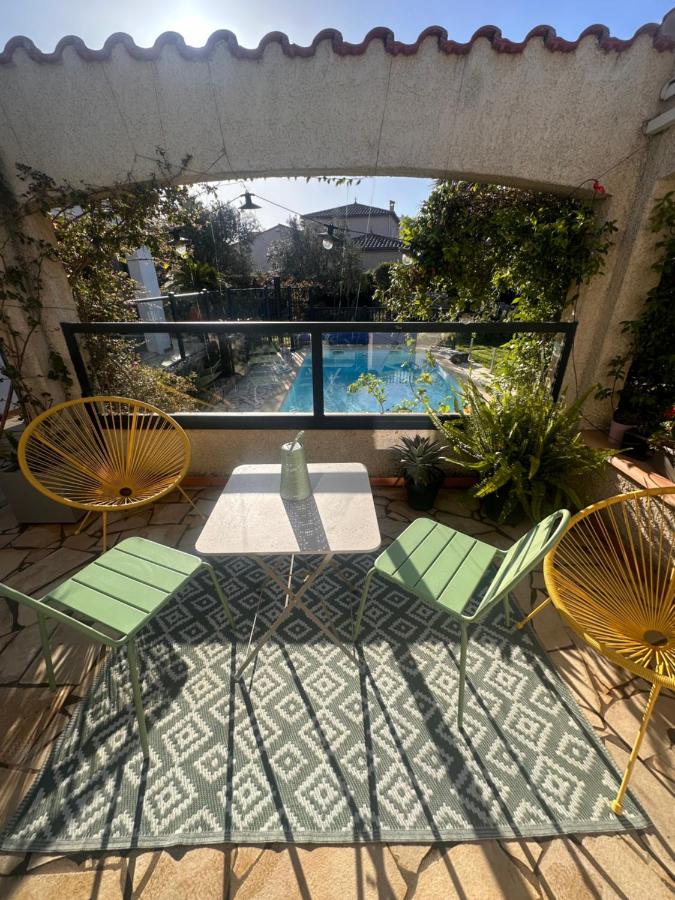 Doppelzimmer mit Poolblick