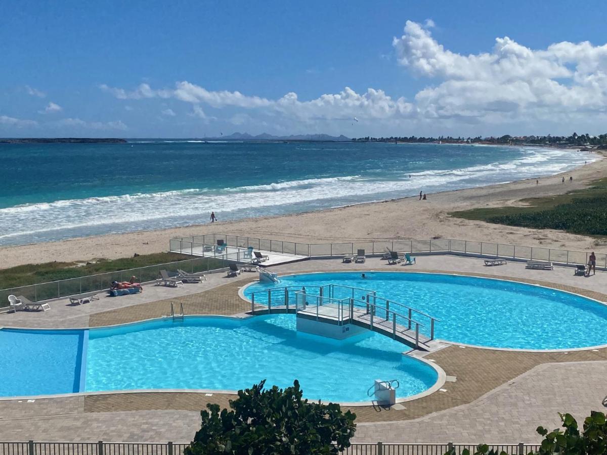 Superbe Appartement face à la mer, Baie Orientale - Ferienwohnung