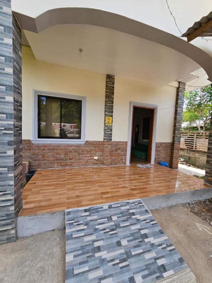 La Casita- Private 2BR Home, Starlink, Netflix, Parking - Chambres d'hôtes Catarman
