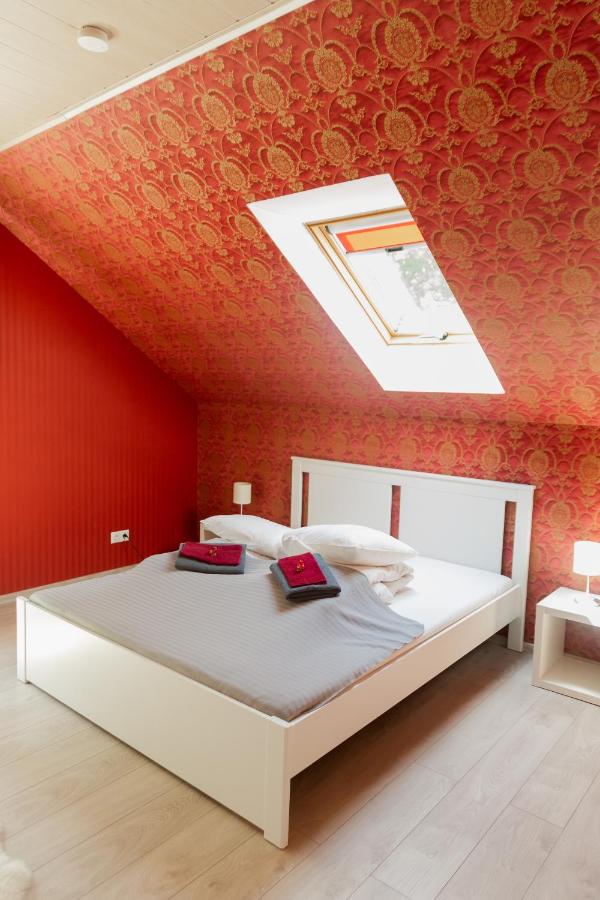 8 Junior Suite with Balcony and Private Bathroom 