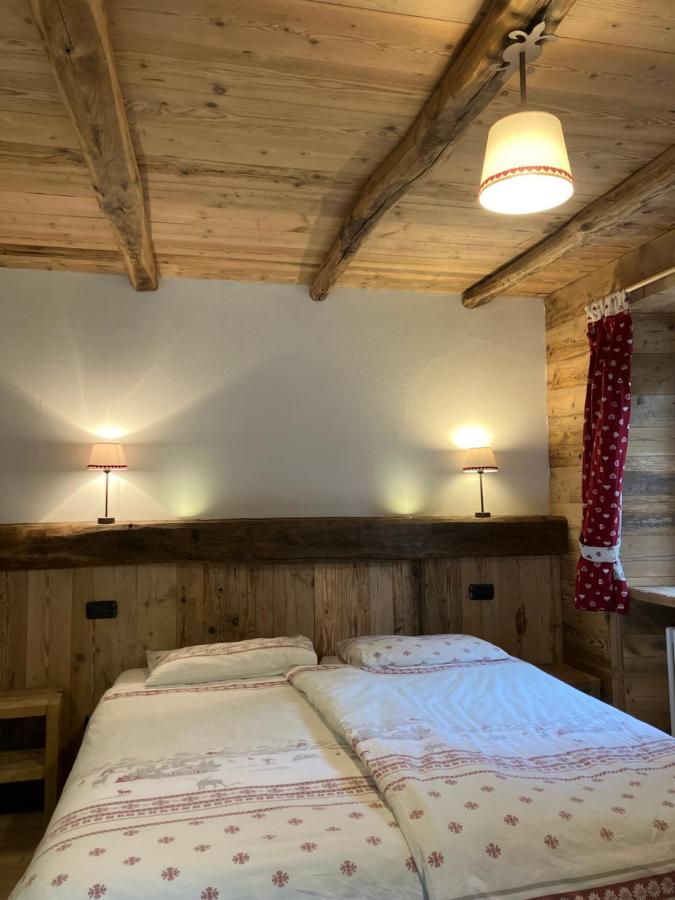 Vierbettzimmer mit eigenem Bad