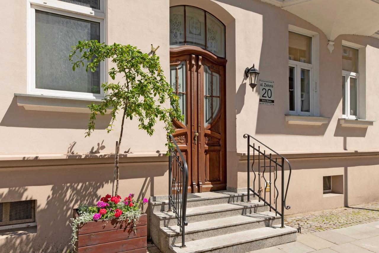 Lion Apartments - Artistic Old Town Gdansk with River View - Chambres d’hôtes