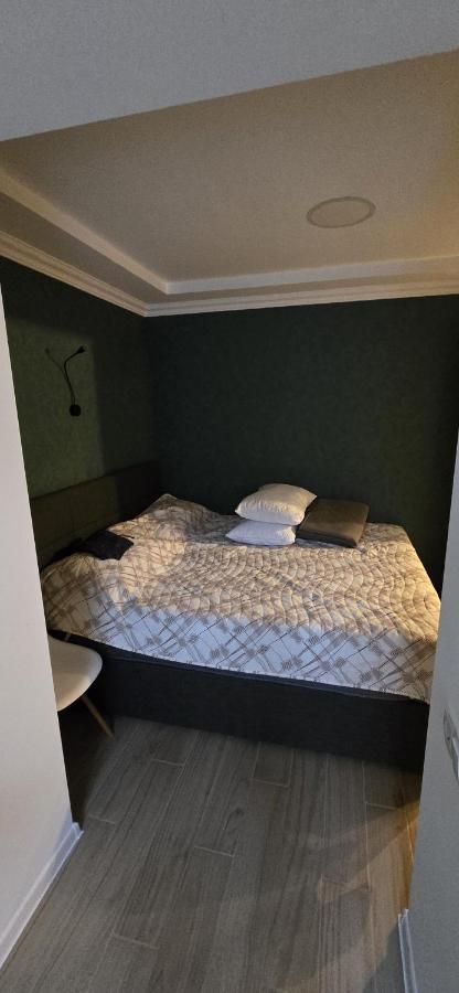 Room 25 - Ferienwohnung Batumi