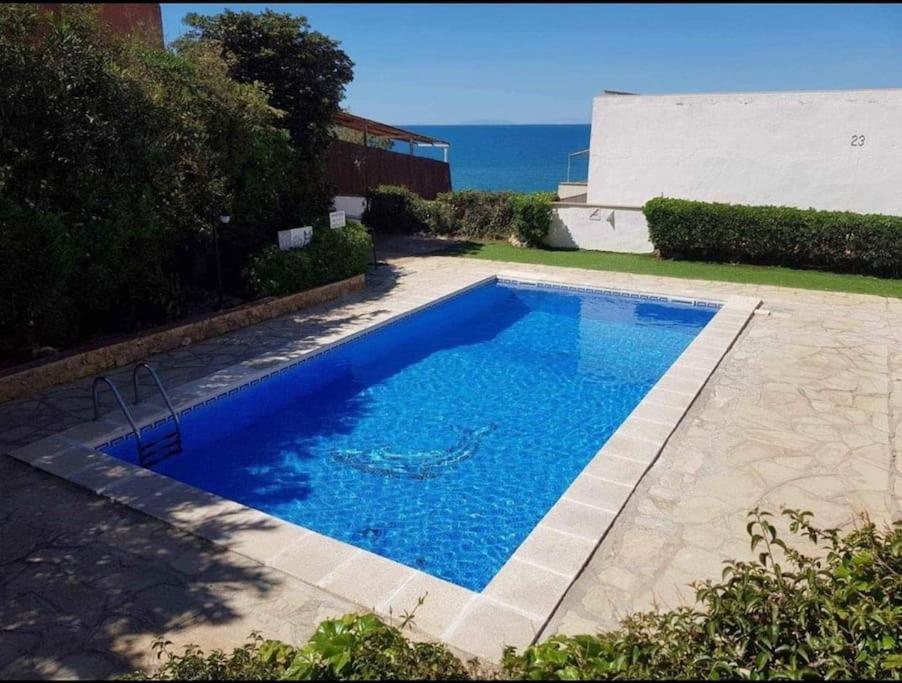 Cal Indigo - Unique flat in Cap Salou - Mind & feet in Water - B&B