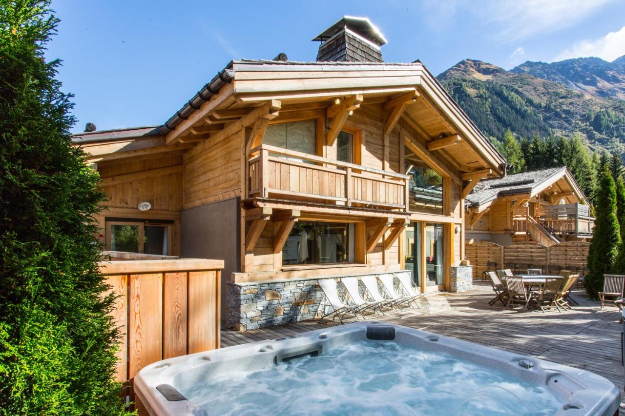 Nine-Bedroom Chalet