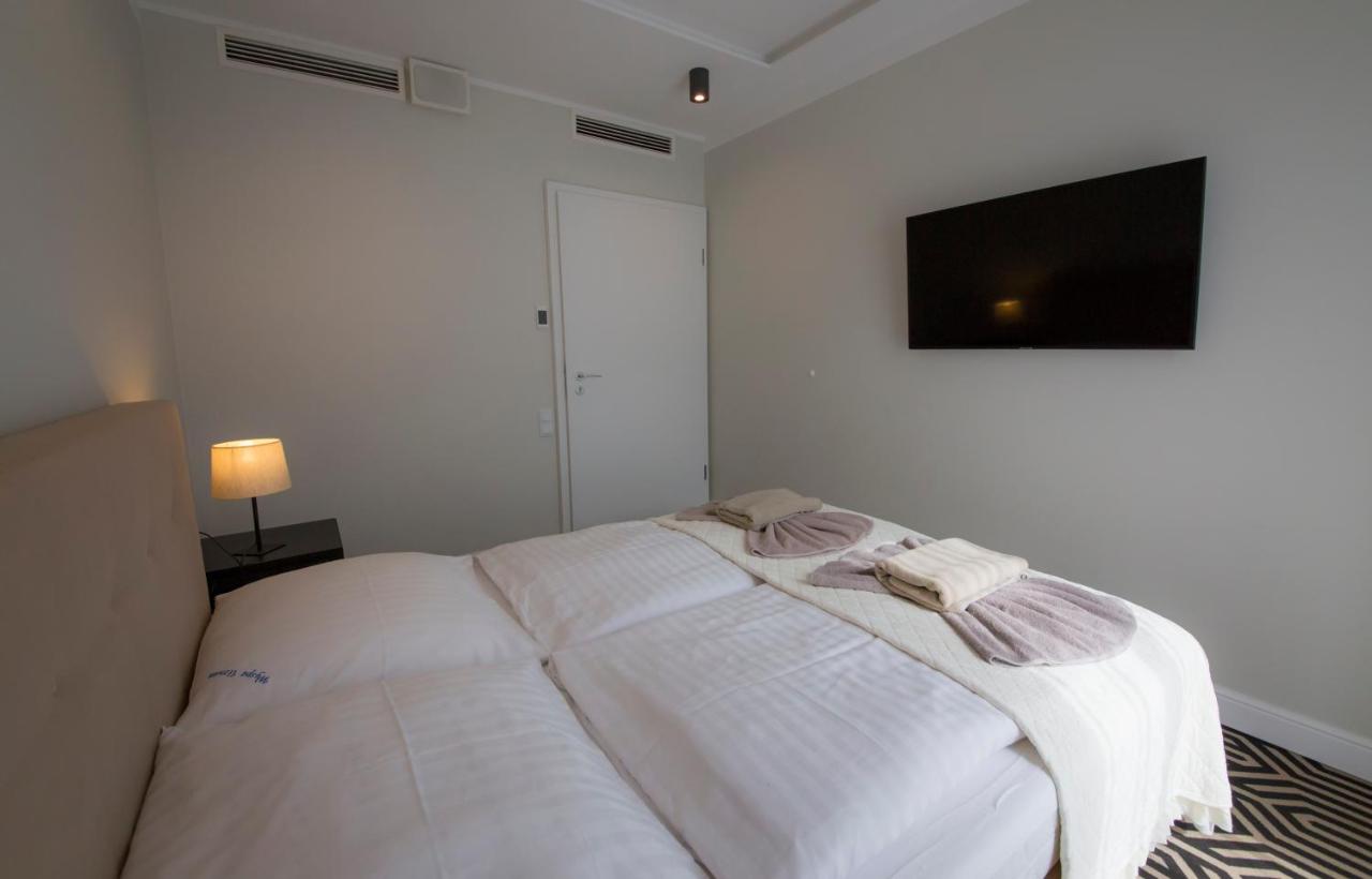 Two-Bedroom Deluxe Apartment with Balcony