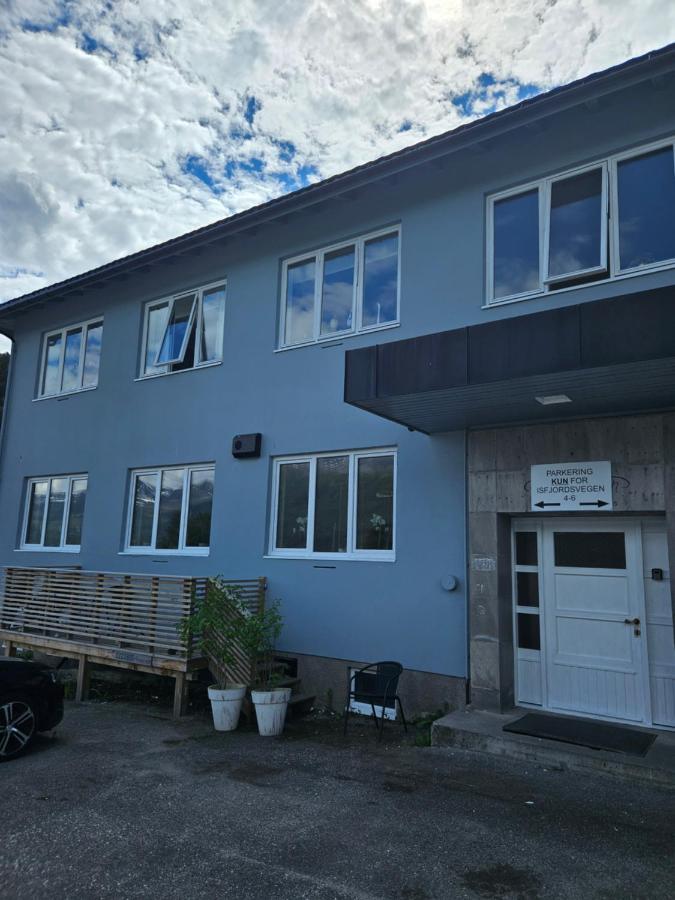 City Apartment One Åndalsnes - B&B