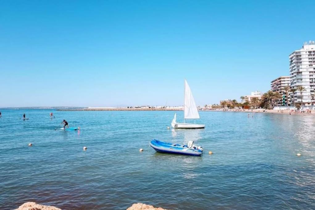 Oscar´s chillout house by the beach - B&B