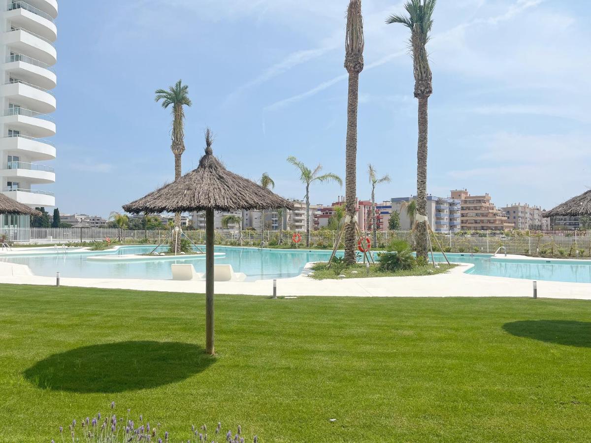 Global Vacacional, Apartamento con amplia terraza con vistas al mar - Ferienwohnung Canet d'En Berenguer