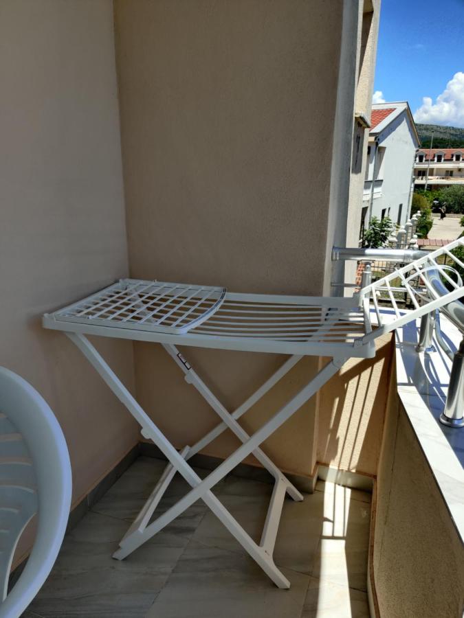 Apartment mit Balkon