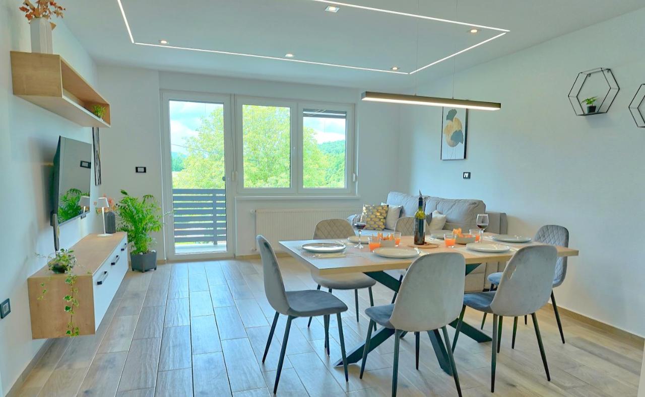 Appartamento Deluxe con 2 Camere da Letto e Balcone
