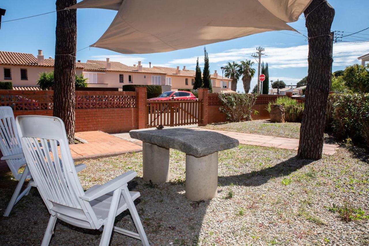 Planta baja céntrica y tranquila en SAgaró - B&B