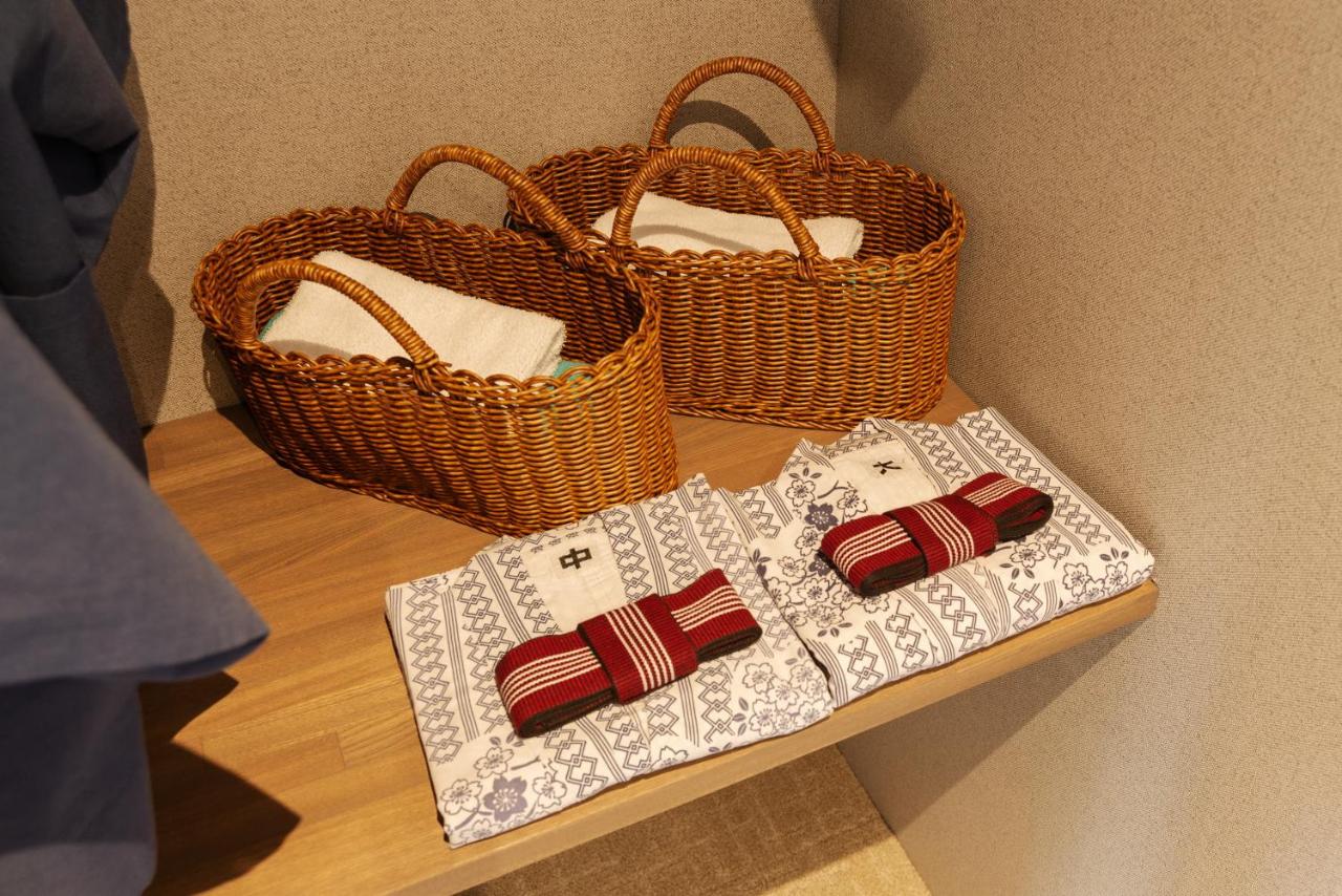 Zweibettzimmer mit eigenem Thermalbad.