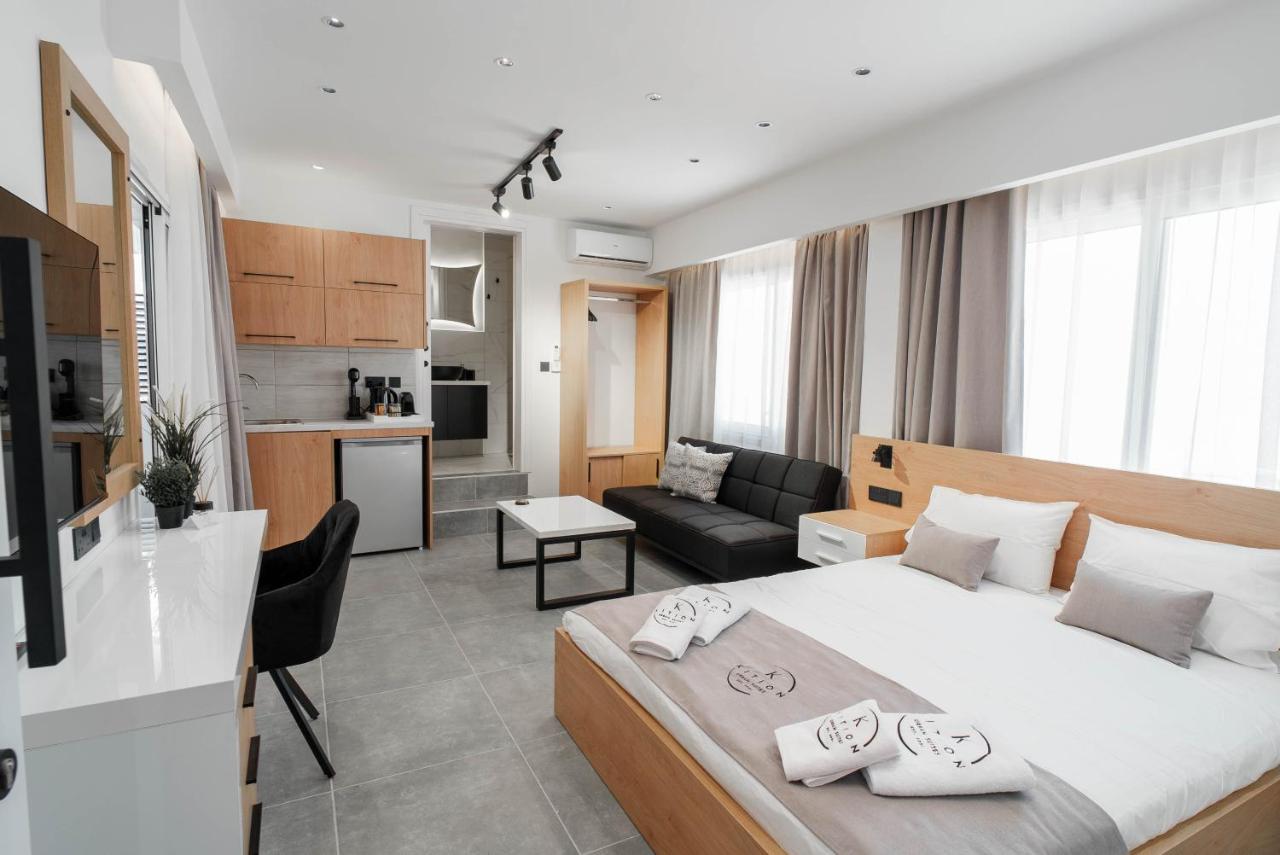 Kition City Jacuzzi Suite in Larnaca Finikoudes - B&B Larnaka